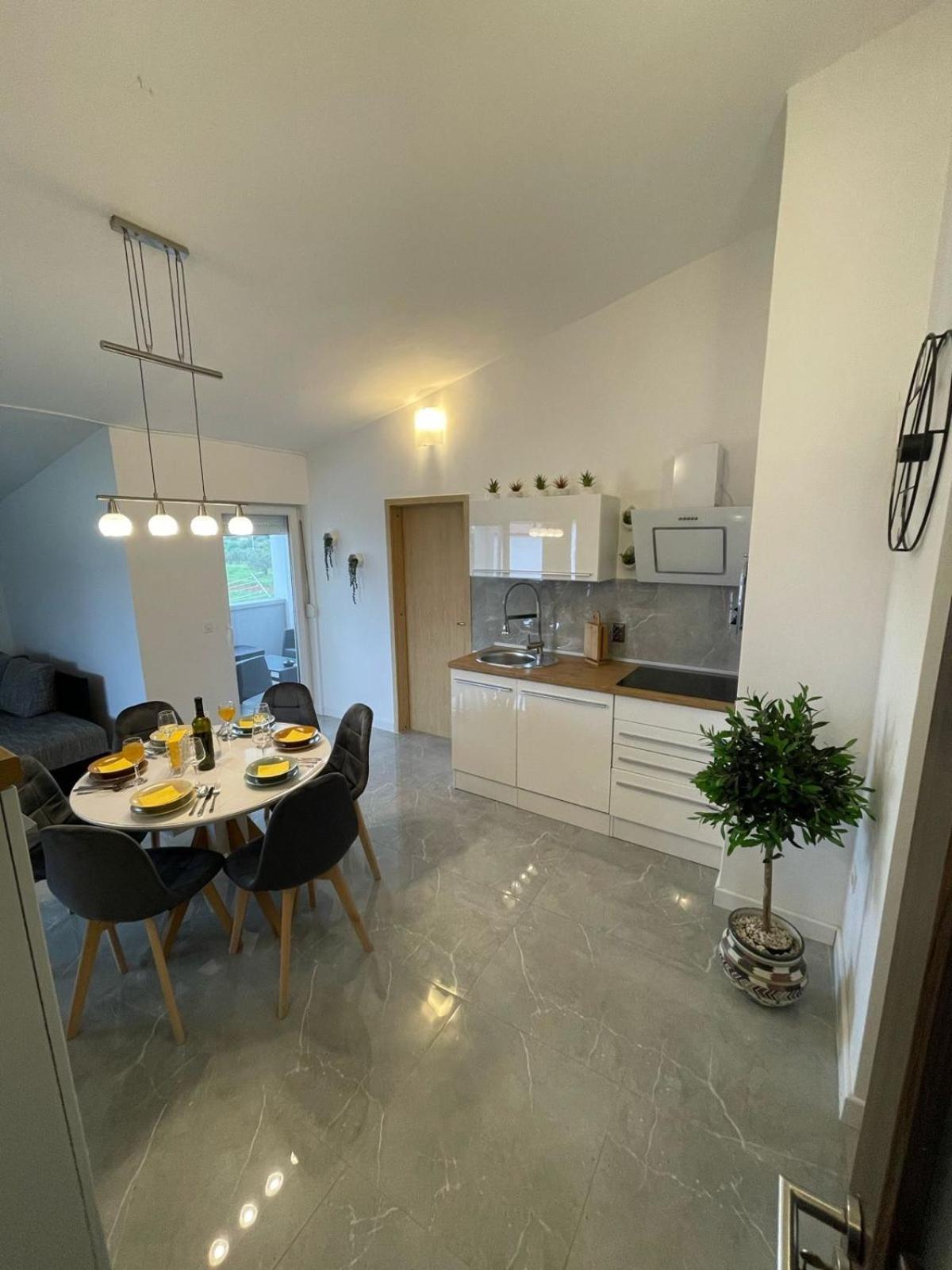 Apartman Mia 2 Bibinje Exteriér fotografie